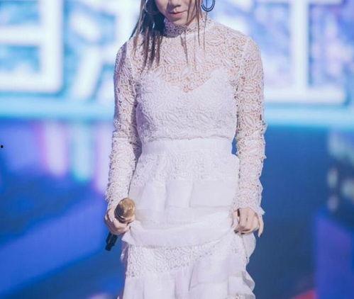 邓紫棋最新爆料,揭秘她的音乐之路与情感历程  第1张